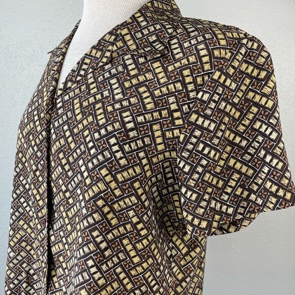 Notations Short Sleeve Button Down Shirt Size PL EUC - Picture 3 of 6